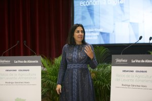 Maria Jesús Almanzor durante su intervención en el desayuno de La Voz.