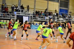 Buen balonmano entre Bahía y Roquetas.