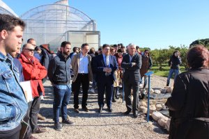 El consejero de Agricultura de la Junta de Andalucía visita las instalaciones del centro Ifapa La Mojonera.