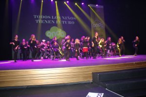 Los participantes pusieron el broche de oro a la gala con un espectacular número final.