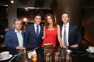 Santiago Alfonso, Eduador Cosentino Cindy Crawford y José Andrés.