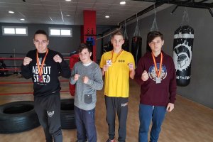 Los medallistas posan para la historia.