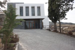 Edificio preparado para el futuro museo de historia situado en el entorno del Castillo del pueblo de Serón.