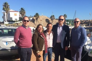 El delegado de Fomento ha visitado el puerto de Villaricos.