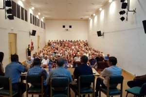 Reunión con afectados hace unos meses para explicarles el proceso seguido.