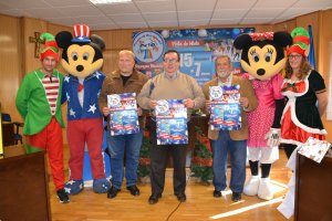 Presentación de Little Park, con el concejal y los responsables de la empresa.