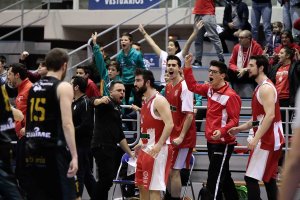 Los jugadores del Ecoculture celebrando la victoria.