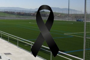El fútbol está de luto.