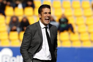 Julio Velázquez, entrenador del Alcorcón.