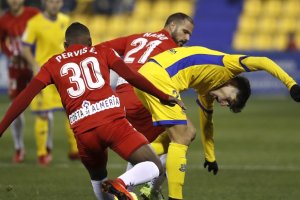 Una jugada del partido.