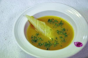 Crema del mar con espárragos trigueros, uno de los platos propuestos: ¡qué pinta!