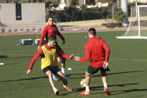 Fidel presionando en el entrenamiento.