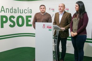 Antonio Martínez, secretario socialista, en rueda de prensa
