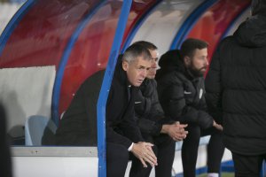 Lucas Alcaraz en el banquillo del Estadio de los Juegos Mediterráneos.