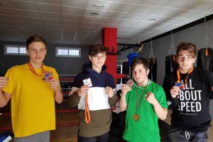 Cuatro campeones del Club Alemán Castillo.