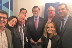 Populares almerienses ayer con Rajoy.