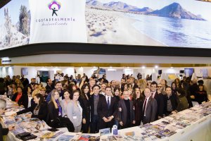 Sesión inaugural en Fitur en el stand de Almería.