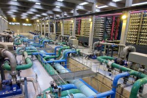 Interior de una de las desaladoras de la provincia.