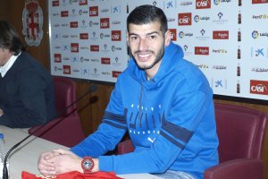 Se cumple un año de la llegada de Javi Álamo al Almería.