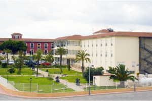 La residencia se construyó en el viejo Cortijo Colorao.