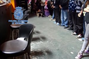 Registro en Tricosfera, en un vídeo de la Policía Nacional