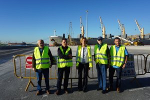 Visita a la zona de carga de yeso en el Puerto.