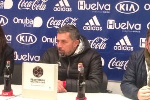 Juan Marrero en la sala del prensa del Nuevo Colombino.