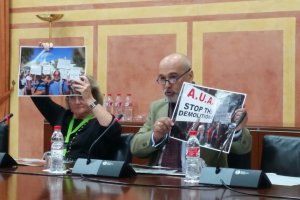 Comparecencia en el Parlamento años atrás de representantes y miembros de AUAN.