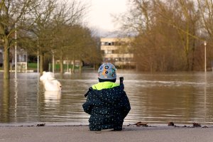 El pequeño ha ingresado en un centro de protección de menores.