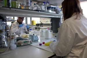 El cáncer sigue creciendo en España, con 228.482 nuevos casos en 2017.