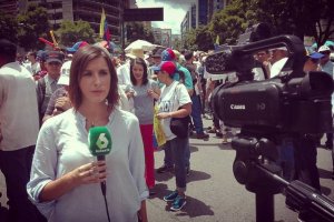 Alicia Hernández colabora con medios españoles.