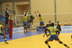 Una jugada del partido.