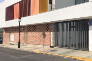 Bajos  en los que se creará la Casa de la Cultura.
