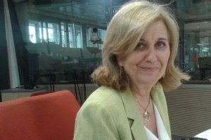 Carmen Enríquez está retirada del periodismo activo pero sigue manteniendo contacto con la profesión a través de colaboraciones y de la publicación d