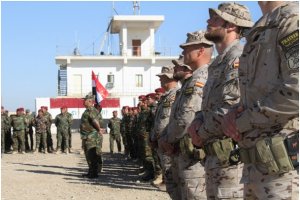 Acto de graduación en la base iraquí de Besmayah.