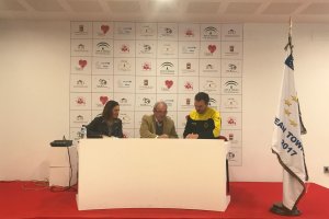 Firma entre Bahía de Almería y Ayuntamiento de Vícar.