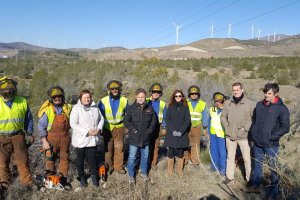 El consejero, durante la visita a Las Tres Villas, una de las zonas de Filabres en las que se está trabajando.