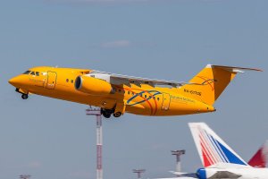 El avión siniestrado pertenecía a la compañía Saratov Airlines.