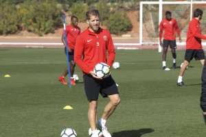 Morcillo entrenando con el grupo.