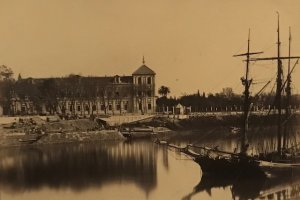 Castillo de San Telmo, desde el Guadalquivir, en Sevilla, por Luis Masson.