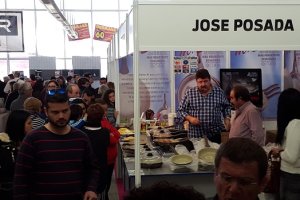 La feria suele congregar a miles de personas en El?Toyo.