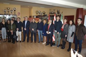 Foto de familia de los miembros de la Fundación.