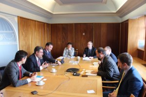 Imagen de la reunión mantenida entre el consejero Sánchez Haro y ministros británicos para hablar del Brexit y el sector agroalimentario andaluz.