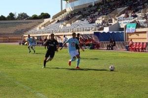 Alfonso en una acción de ataque en Santo Domingo.