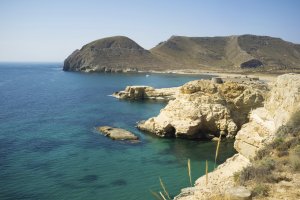 Las playas del Parque Natural de Cabo de Gata-Níjar son uno de los atractivos de la provincia.