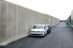 Los caminos rurales son fundamentales en El Ejido.