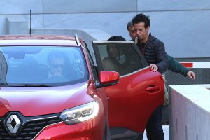 Los padres de Gabriel a la salida de los juzgados, acompados por sus abogados