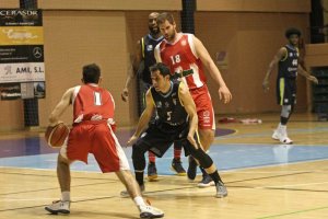Los almerienses remontan a lo grande,
