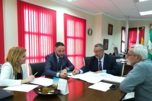 Reunión entre el delegado de Economía de la Junta y el equipo de Gobierno de Albox.
