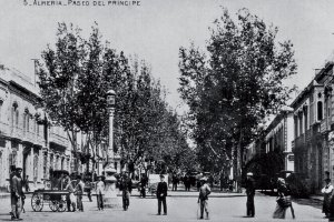 Imagen del Paseo fechada en 1910 (arriba)  y plano del Proyecto Jover, de 1855 (abajo).
